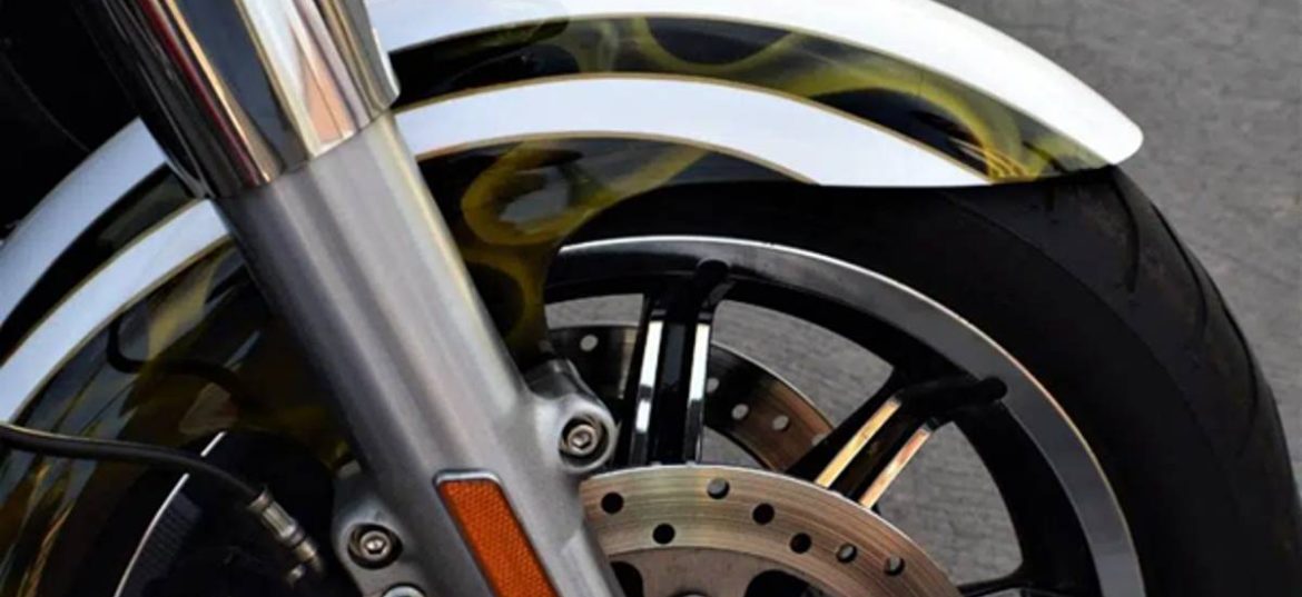 tête de fourche de moto