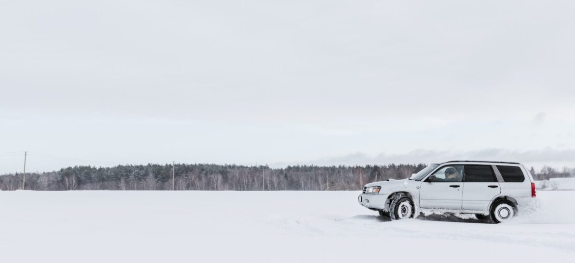 conduire en sécurité sur neige